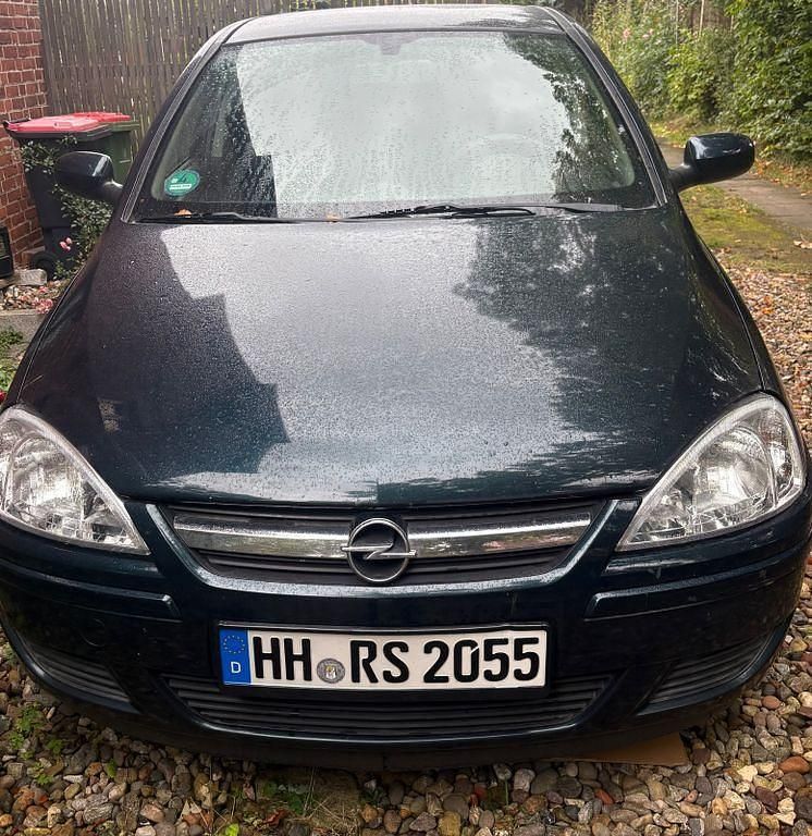 Grün Gebraucht 2004 Opel Corsa Limousine | 800 € (Fairer Preis) - Bild 1/4