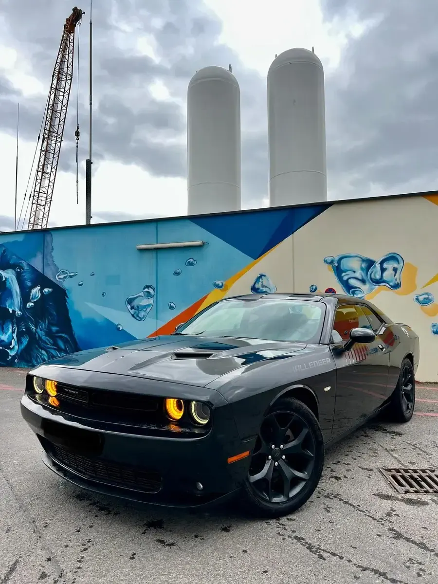 Second-hand Dodge Challenger 309 CP (227 kW) 2017 Negru Coupe