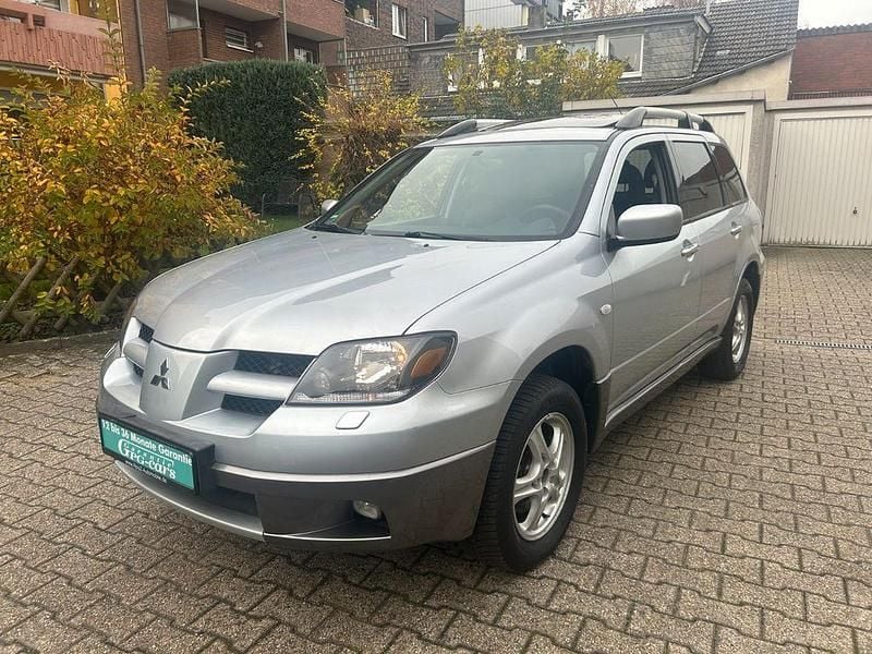 Gebraucht Mitsubishi Outlander Intense 160 PS (117 kW) 2004 Silber SUV