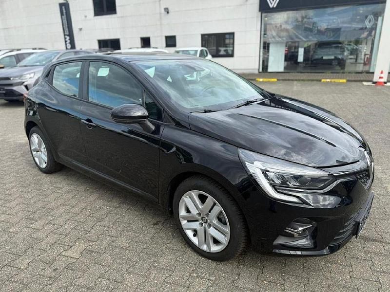 Gebraucht Renault Clio V Business 67 PS (49 kW) 2022 Sternenschwarz Limousine