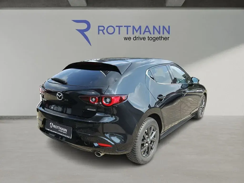 Gebraucht Mazda 3 Selection 122 PS (89 kW) 2022 Schwarz Limousine