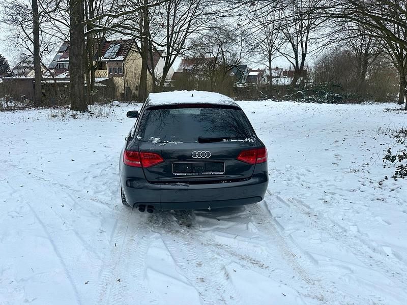 Gebraucht Audi A4 S-Line 160 PS (117 kW) 2010 Grau Kombi