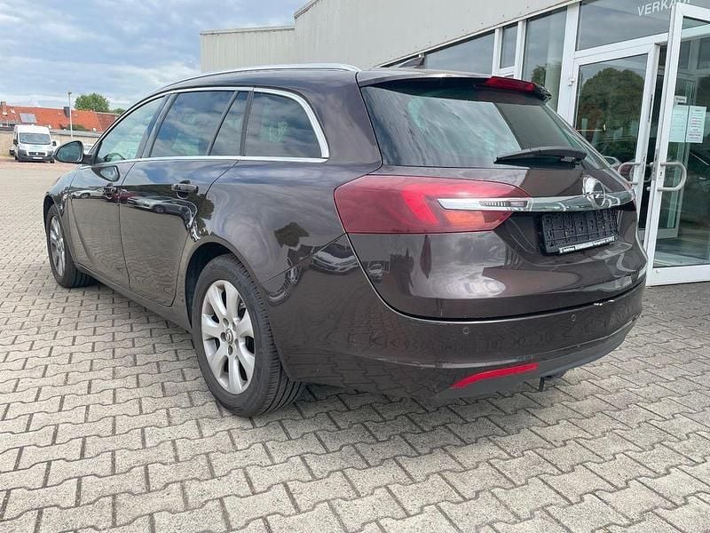 Gebraucht Opel Insignia 140 PS (102 kW) 2017 Braun Kombi