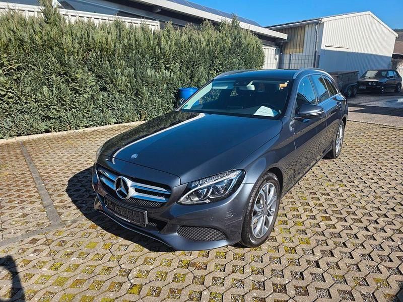 Gebraucht Mercedes C250 211 PS (155 kW) 2016 Grau Kombi