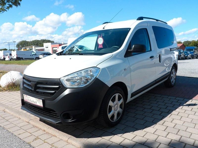 Weiß Gebraucht 2015 Dacia Dokker Ambiance Van | 7.490 € (Fairer Preis) - Bild 1/4