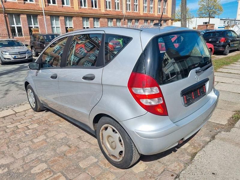 Gebraucht Mercedes A150 95 PS (69 kW) 2005 Silber Limousine