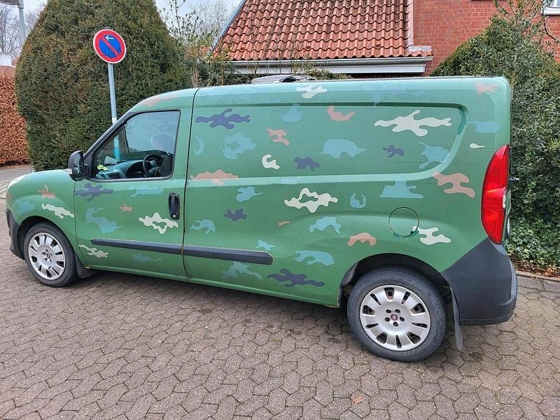 Gebraucht Fiat Doblò 100 PS (73 kW) 2014 Grün Van / Kleinbus