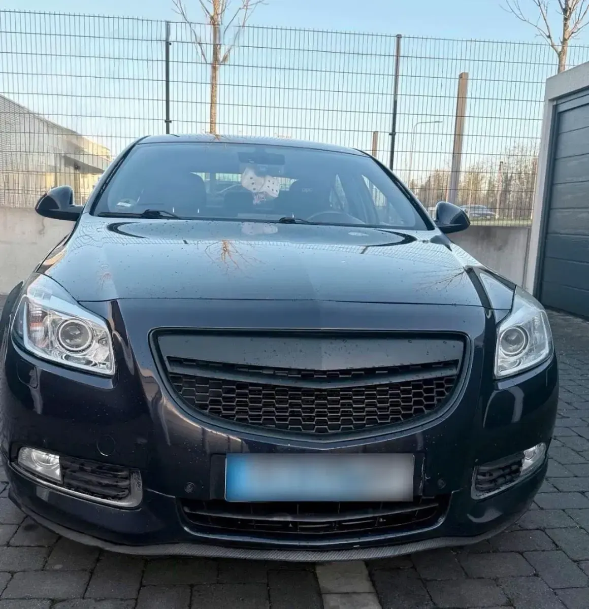 Używany Opel Insignia 200 KM (147 kW) 2012 Purpurowy Sedan/Limuzyna
