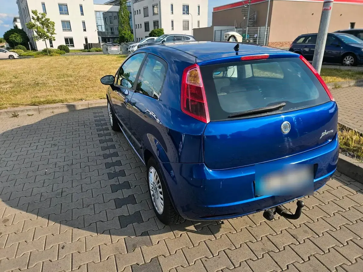 Gebraucht Fiat Punto 90 PS (66 kW) 2006 Blau Kleinwagen