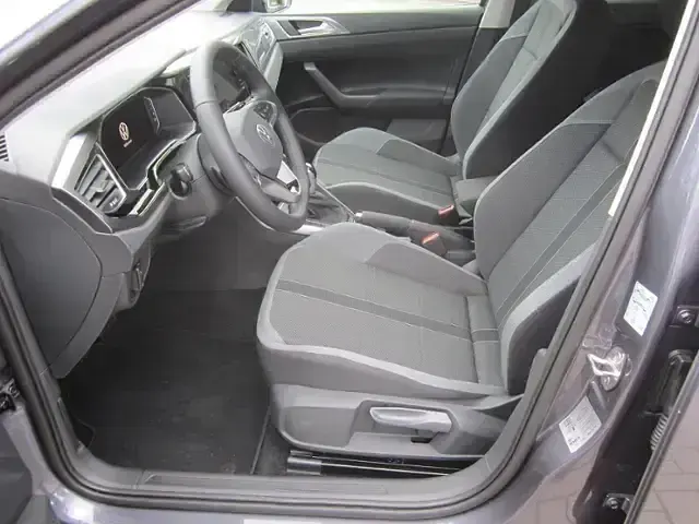 Gebraucht VW Polo Style 95 PS (69 kW) 2023 Grau Limousine