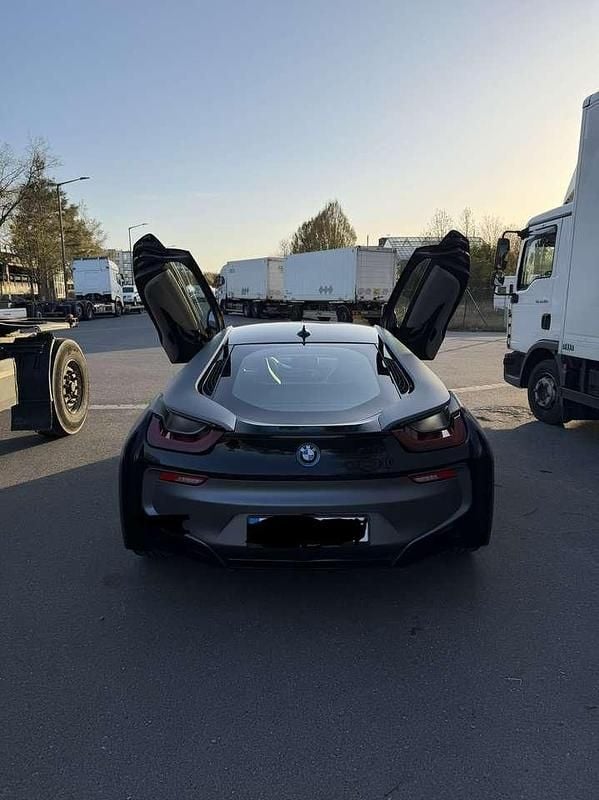 Second-hand BMW i8 362 CP (266 kW) 2018 Coupe
