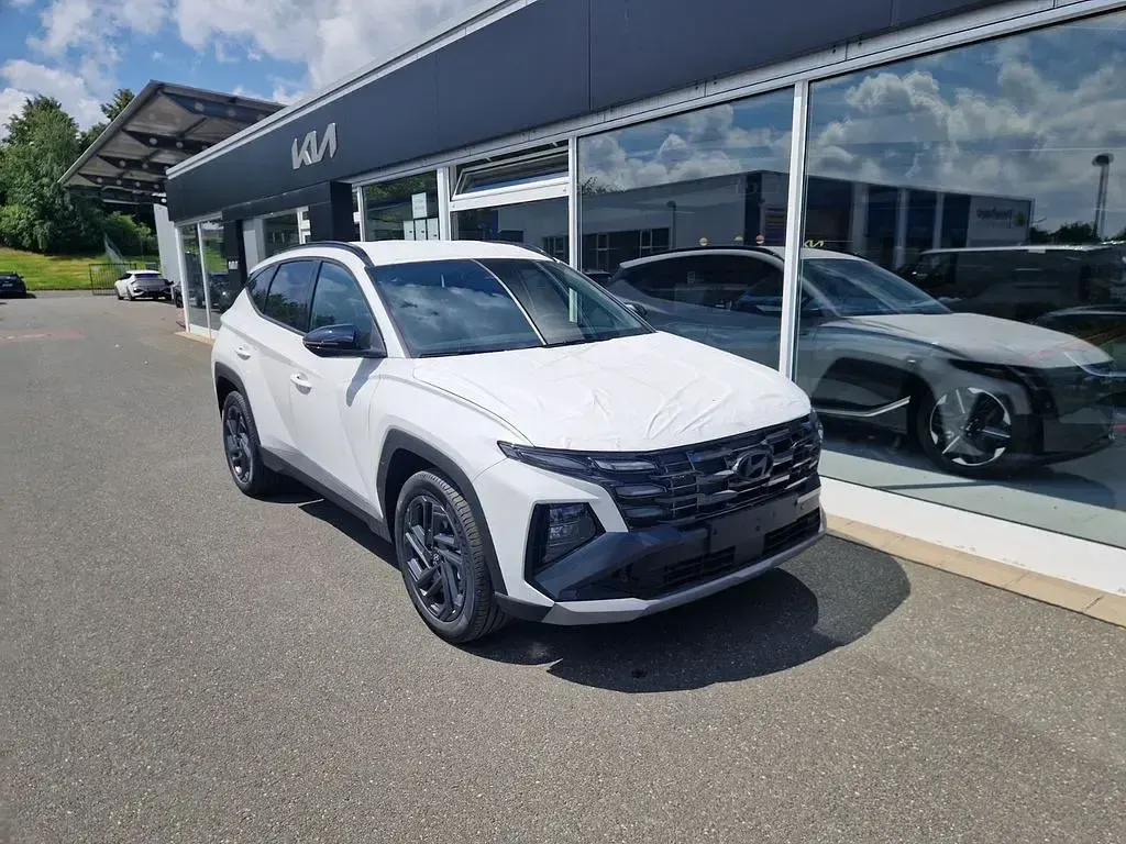 Neu Hyundai Tucson Edition 150 PS (110 kW) 2026 Weiß metallic SUV