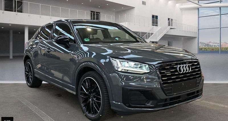 Grau Gebraucht 2019 Audi Q2 S-Line SUV | 24.990 € (Etwas zu teuer) - Bild 1/3