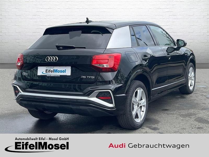 Gebraucht Audi Q2 S-Line 150 PS (110 kW) 2023 Mythosschwarz SUV