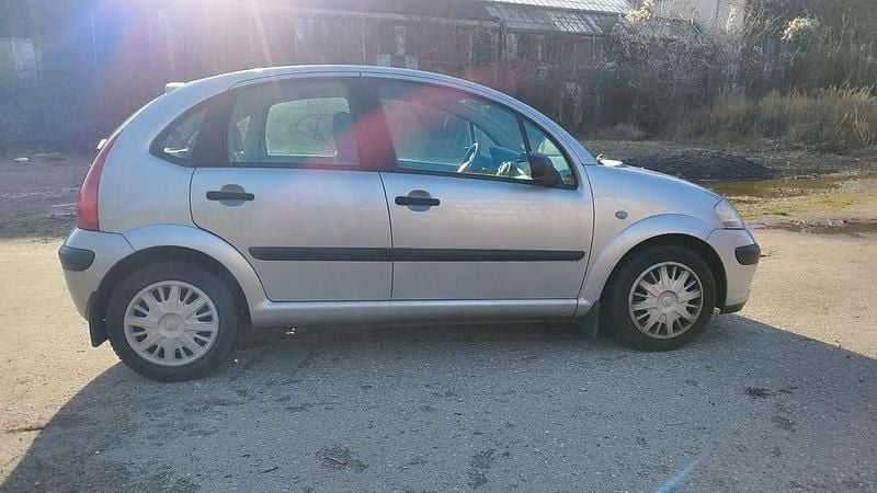 Gebraucht Citroën C3 73 PS (53 kW) 2003 Silber Limousine