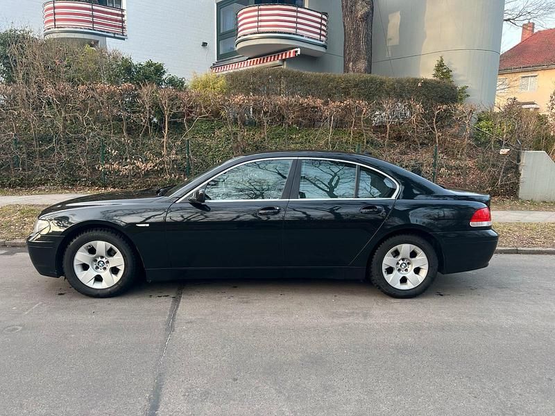 Gebraucht BMW 735 272 PS (200 kW) 2002 Schwarz Limousine