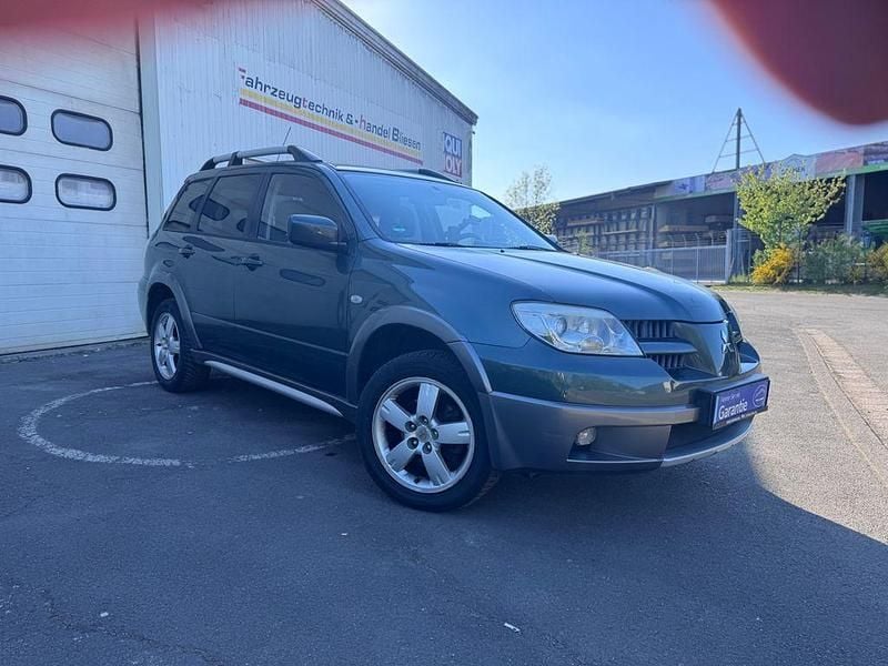 Gebraucht 2005 Mitsubishi Outlander Intense SUV | 4.390 € (Fairer Preis) - Bild 1/4
