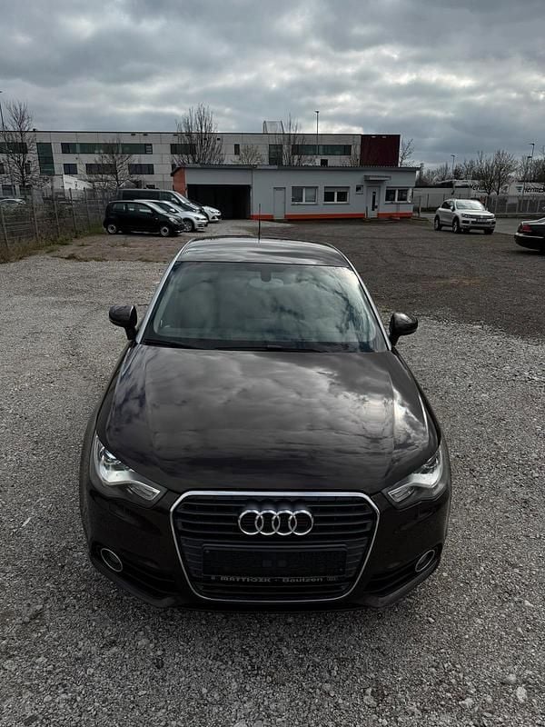 Second-hand Audi A1 Ambition 105 CP (77 kW) 2012 Albastru Hatchback
