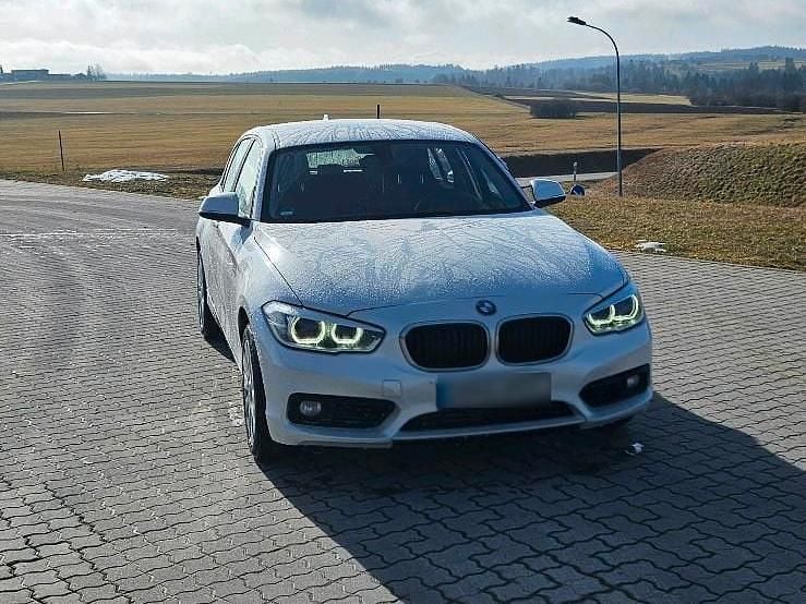Gebraucht BMW 120 177 PS (130 kW) 2015 Weiß Kleinwagen