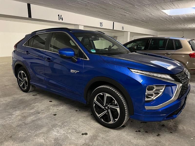 Gebraucht Mitsubishi Eclipse Cross Select 188 PS (138 kW) 2022 Blau SUV