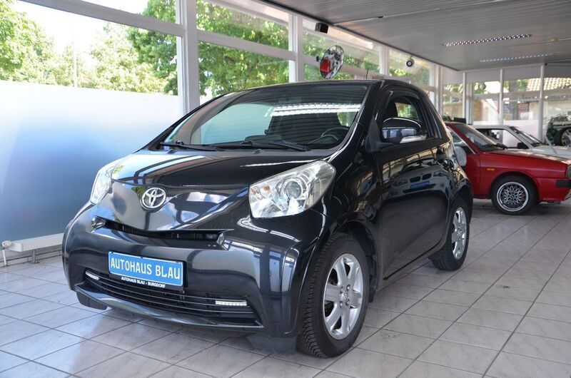 Schwarz Gebraucht 2009 Toyota iQ Kleinwagen | 7.490 € (Etwas zu teuer) - Bild 1/4