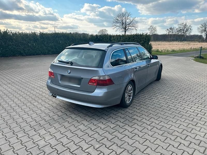 Usata BMW 525 176 CV (129 kW) 2004 Grigio Station wagon