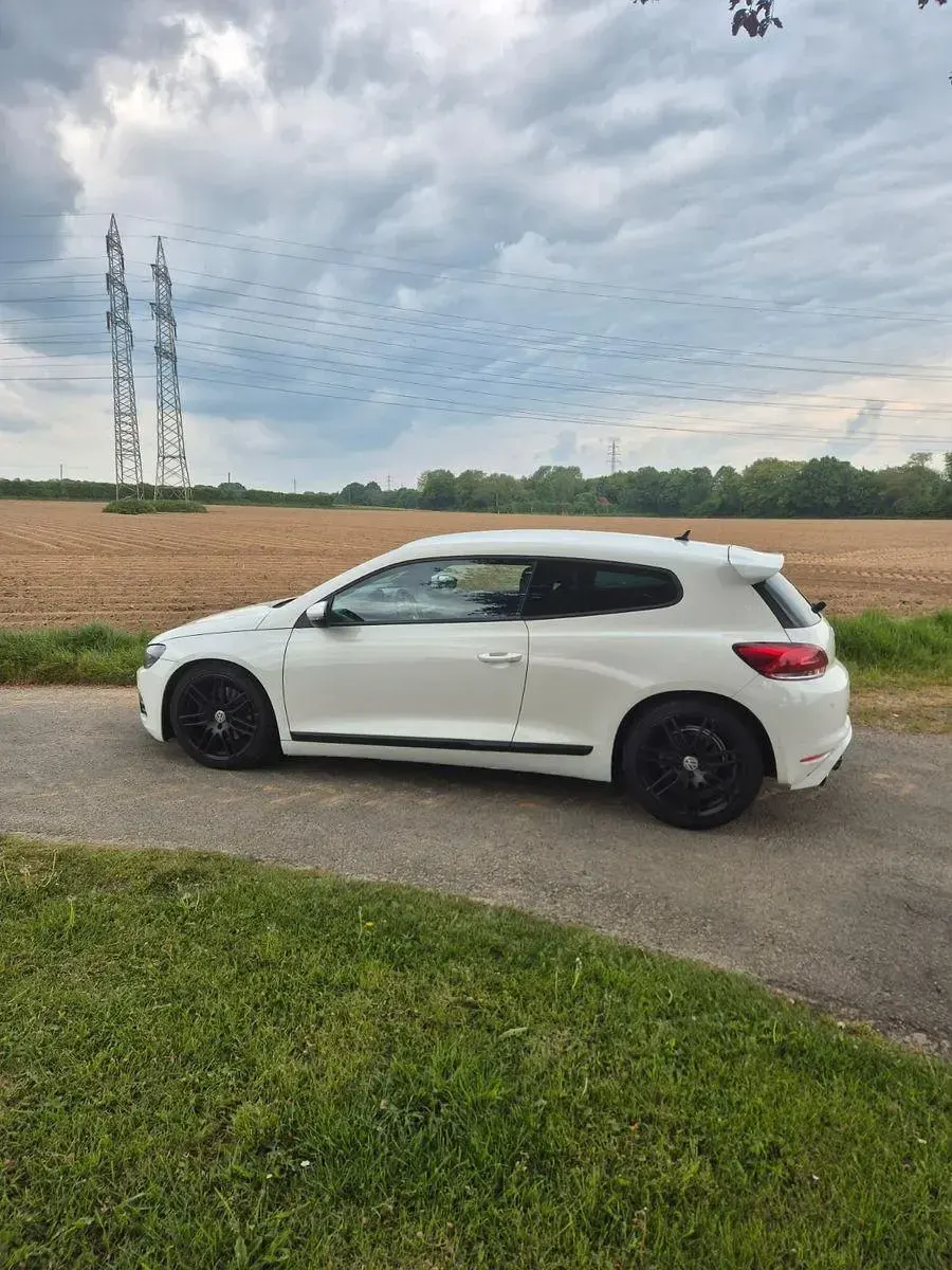 Gebraucht VW Scirocco 200 PS (147 kW) 2008 Weiß Coupé