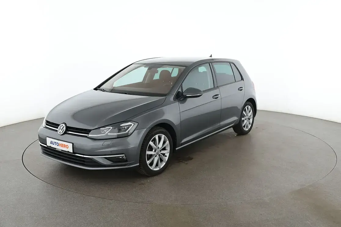 Gebraucht VW Golf VII Highline 2019 Limousine