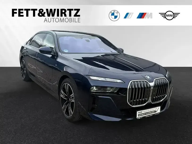 Gebraucht BMW 750e M Sport 489 PS (359 kW) 2025 Limousine