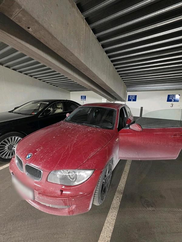 Second-hand BMW 123 204 CP (150 kW) 2008 Roșu Hatchback