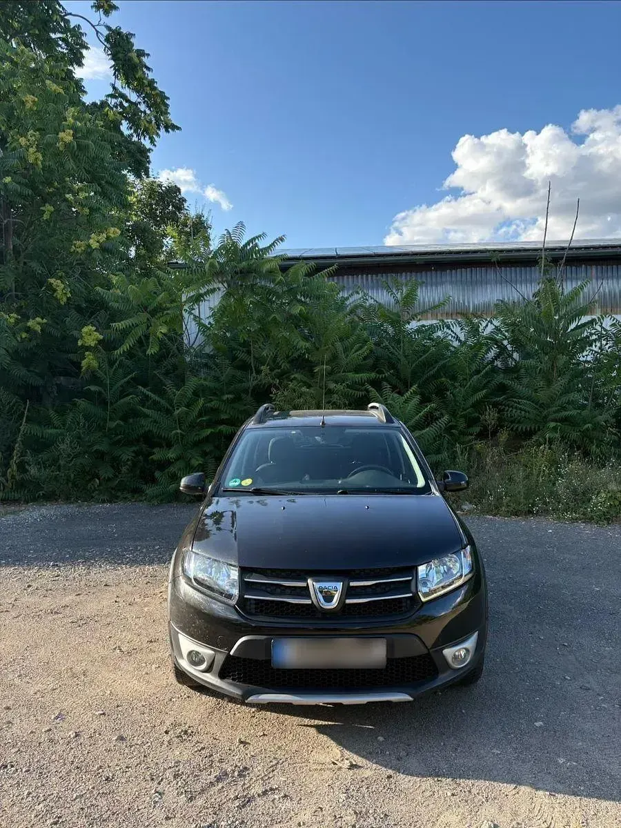 Gebraucht Dacia Sandero Prestige 90 PS (66 kW) 2014 Schwarz Limousine
