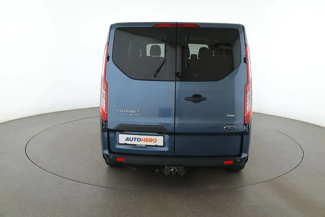 Gebraucht Ford Transit Trend 170 PS (125 kW) 2018 Blau Kombi