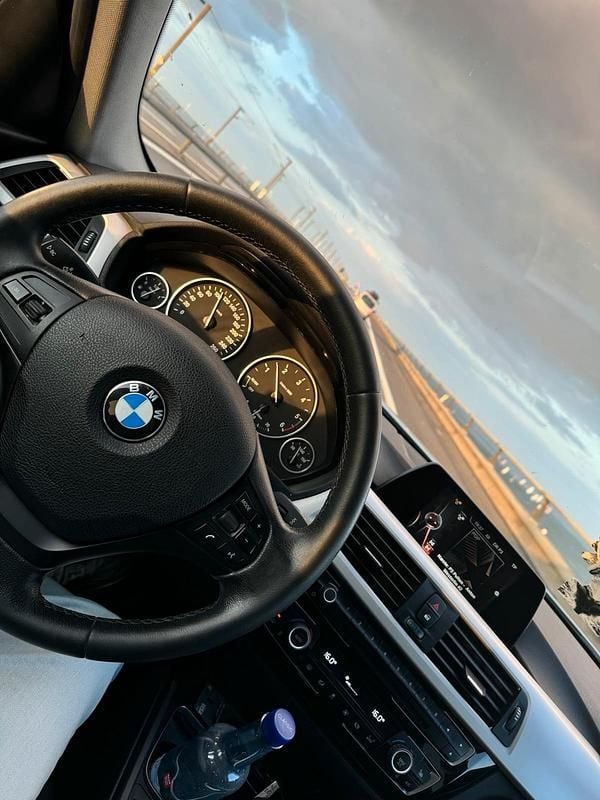 Gebraucht BMW 318 150 PS (110 kW) 2017 Silber Kombi