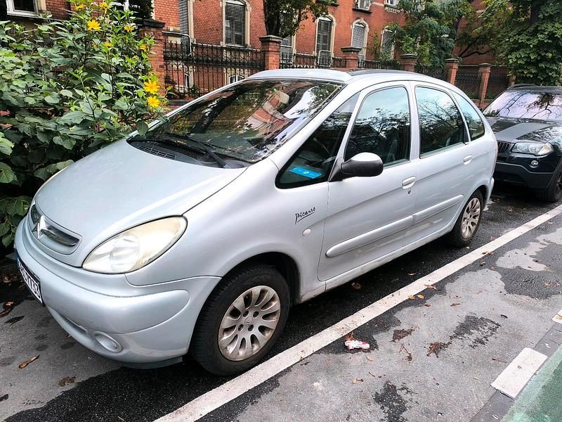 Silber Gebraucht 2003 Citroën Xsara Picasso Van / Kleinbus | 2.000 € - Bild 1/4