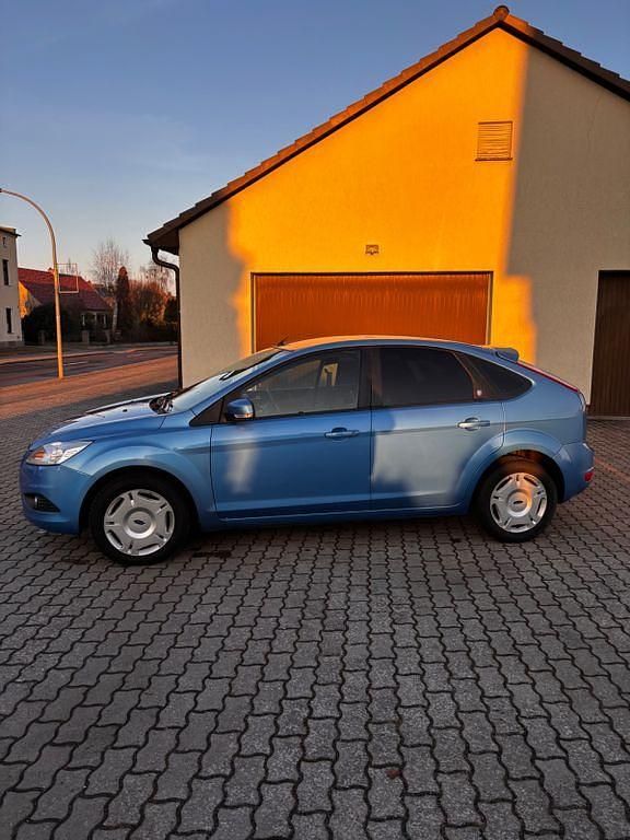 Gebraucht Ford Focus Ghia 145 PS (106 kW) 2008 Blau Limousine