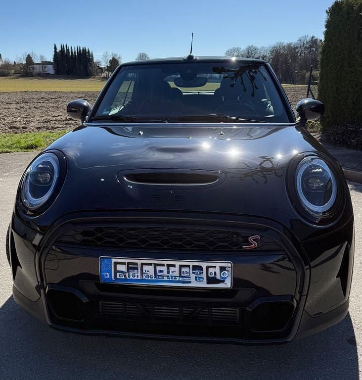 Gebraucht Mini Cooper S Cabriolet 178 PS (130 kW) 2023 Schwarz Cabrio