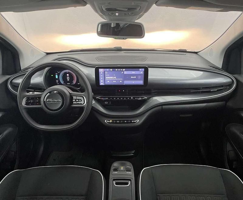 Gebraucht Fiat 500e Style 142 kW (194 PS) 2023 Mineral grau Limousine