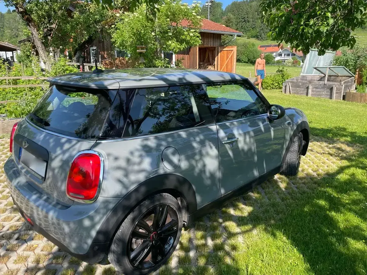 Gebraucht Mini ONE 102 PS (75 kW) 2017 Grau Kleinwagen