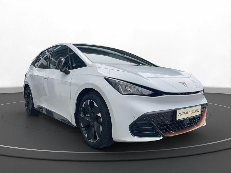 Second-hand Cupra Born e-Boost 169 kW (231 CP) 2025 Alb Hatchback