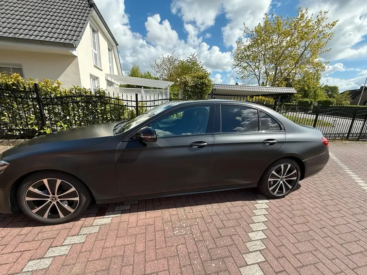 Brugt Mercedes E350 AMG line 258 HK (189 kW) 2017 Rød Sedan