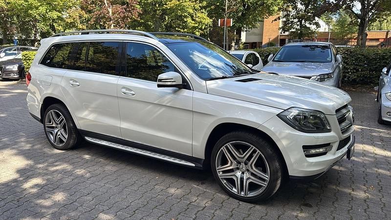 Weiß Gebraucht 2015 Mercedes GL350 SUV | 34.000 € (Fairer Preis) - Bild 1/4