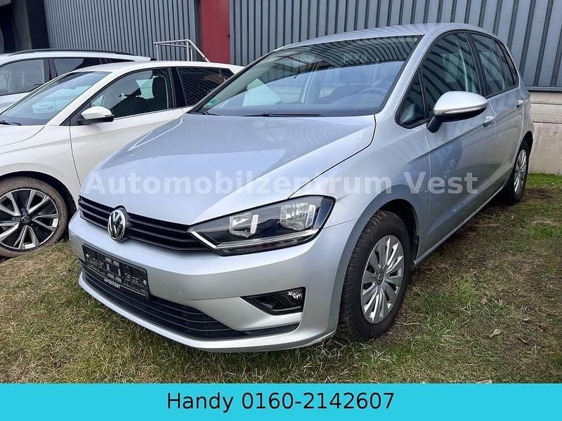 Silber Gebraucht 2016 VW Golf Sportsvan Trendline Van / Kleinbus | 9.690 € (Guter Preis) - Bild 1/4