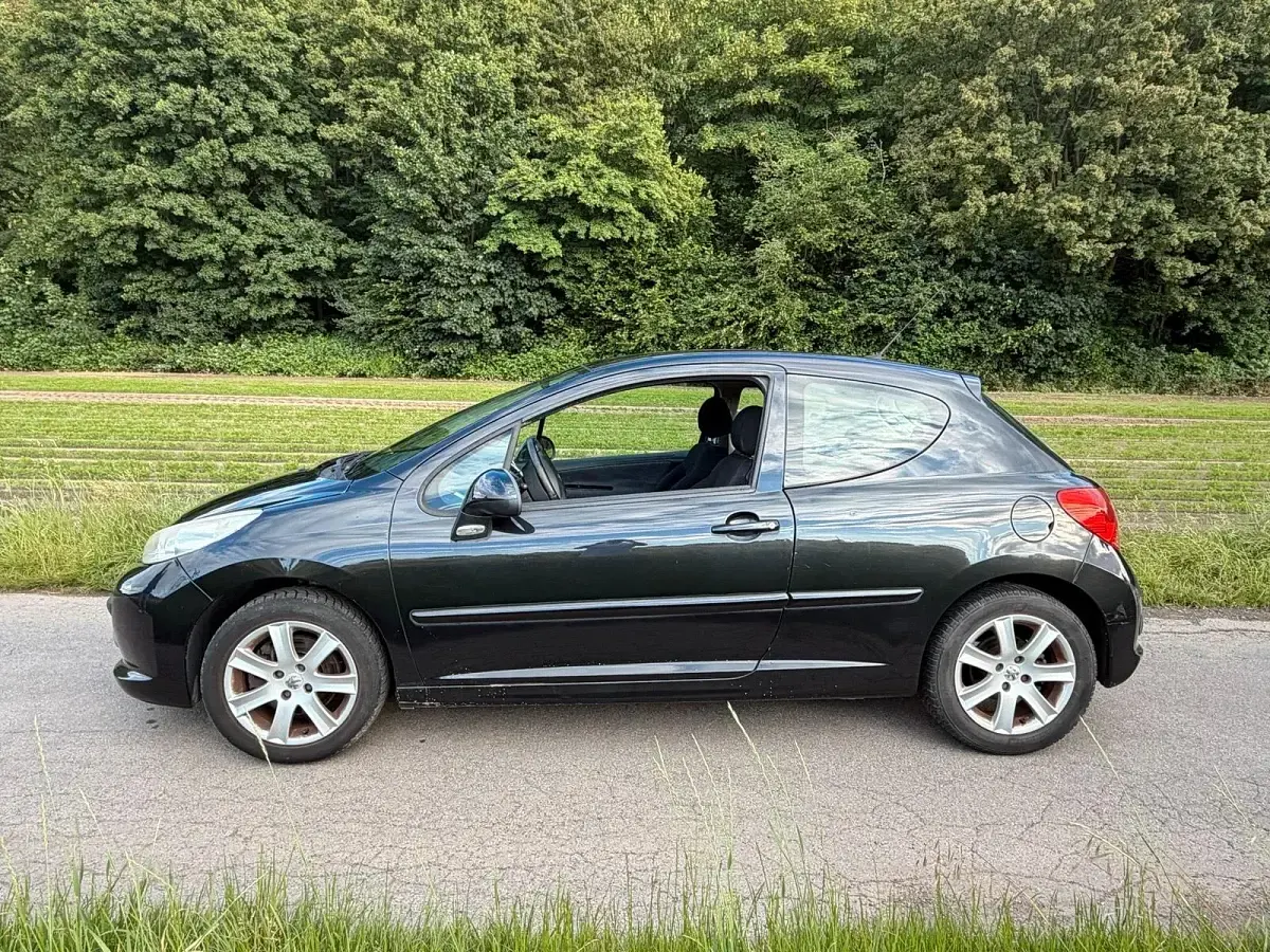 Gebraucht Peugeot 207 120 PS (88 kW) 2007 Schwarz Limousine
