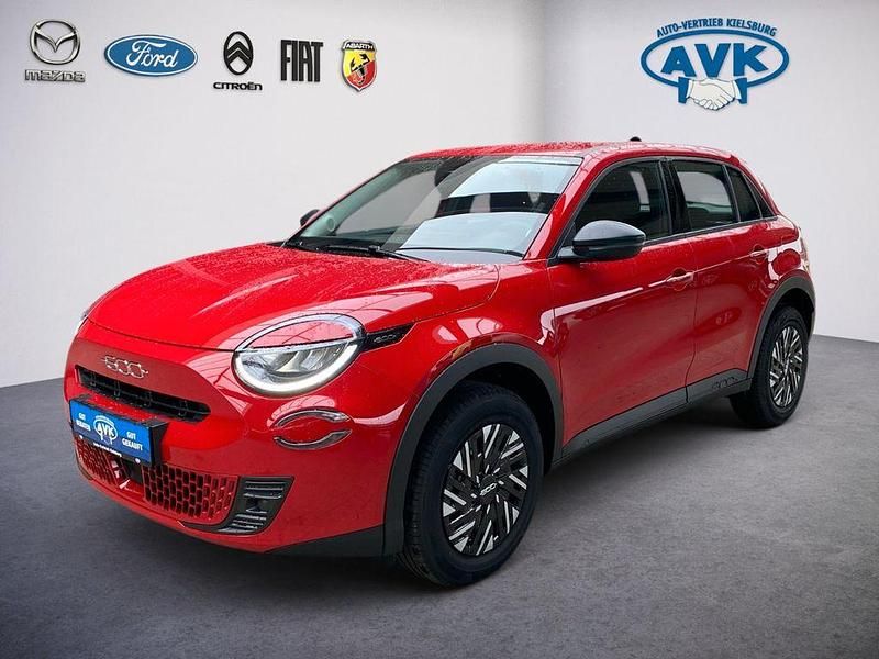 Neu Fiat 600 Basis 110 PS (80 kW) 2025 Rot SUV