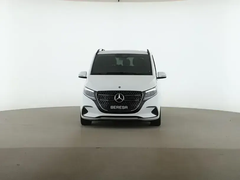 Gebraucht Mercedes V300 Avantgarde 237 PS (174 kW) 2025 Weiss Van / Kleinbus