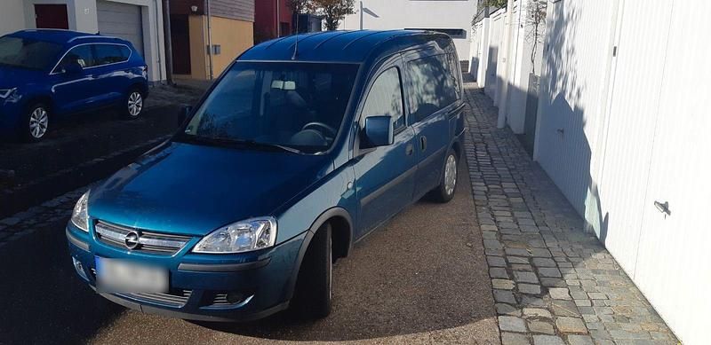 Second-hand Opel Combo 90 CP (66 kW) 2007 Albastru Monovolum