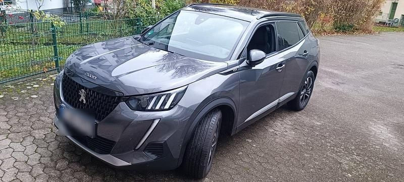 Grau Gebraucht 2023 Peugeot 2008 GT SUV | 24.000 € (Fairer Preis) - Bild 1/4