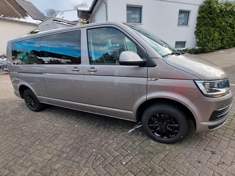 Gebraucht VW T6 150 PS (110 kW) 2018 Gold Van