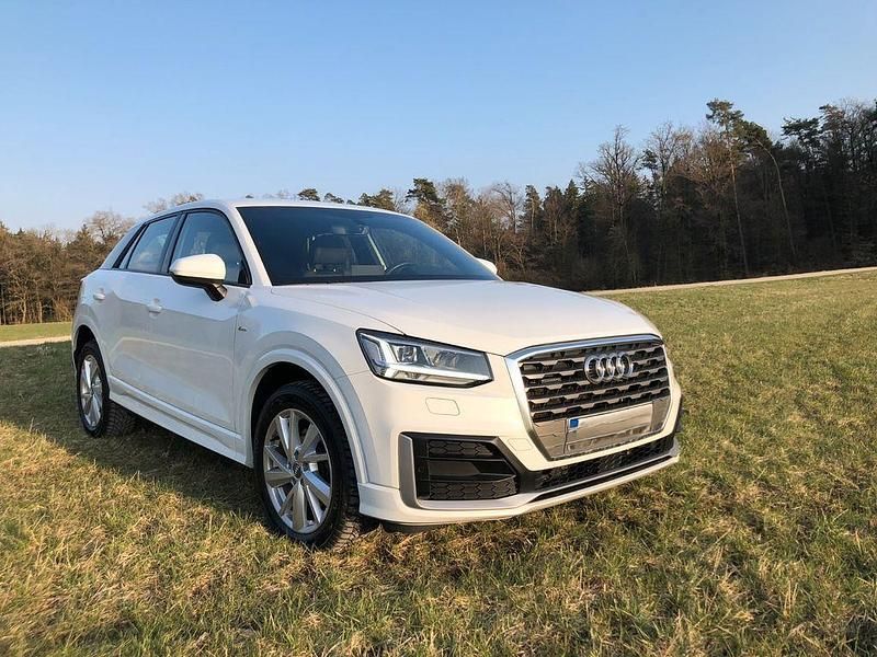 Gebraucht Audi Q2 S-Line 150 PS (110 kW) 2018 Weiß SUV