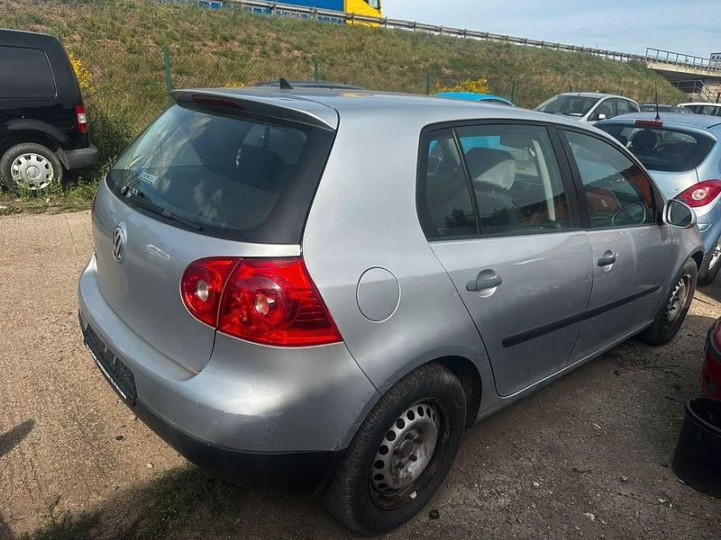 Silber Gebraucht 2007 VW Golf V Limousine | 990 € (Superpreis) - Bild 1/4